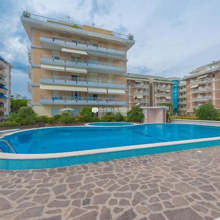Residence Solmare Immobiliare Pacella Jesolo Extérieur photo