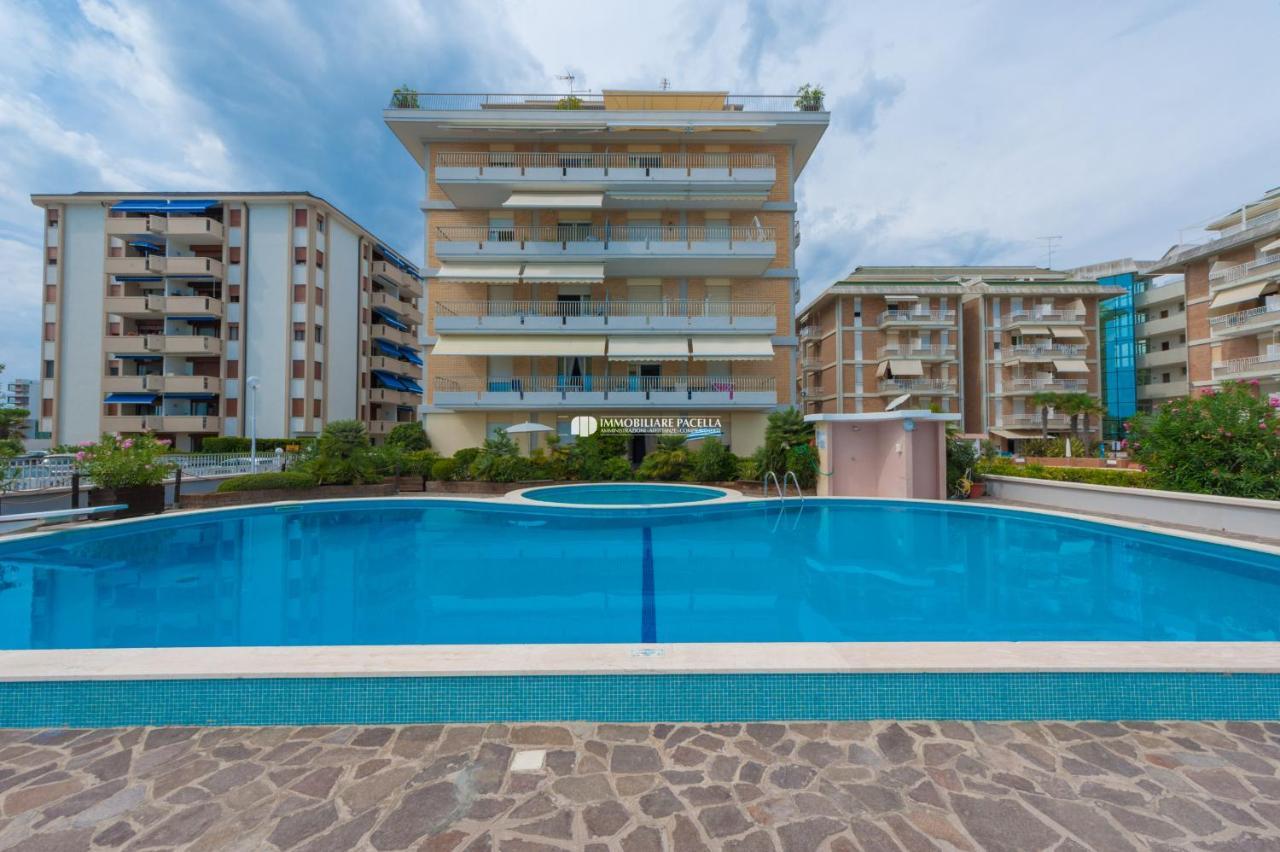 Residence Solmare Immobiliare Pacella Jesolo Extérieur photo