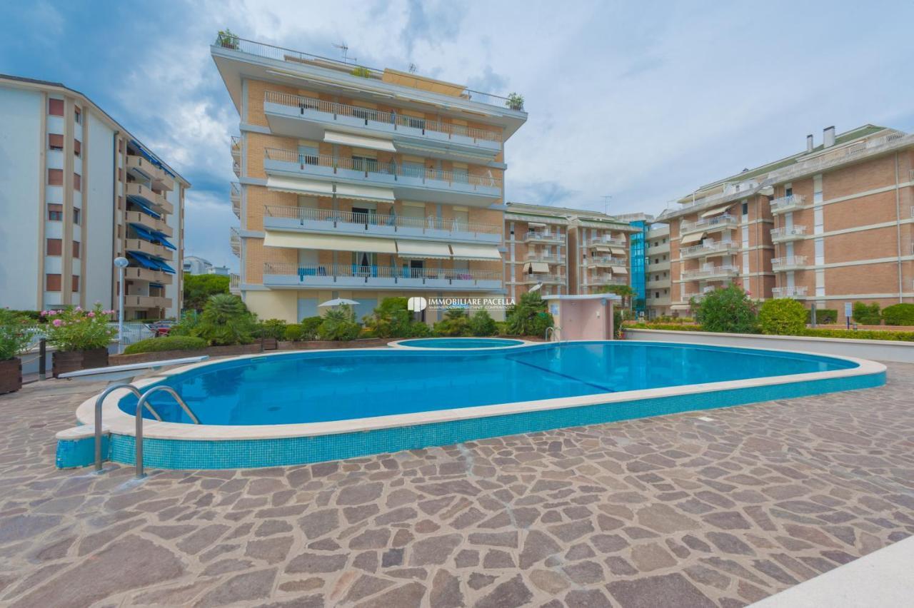 Residence Solmare Immobiliare Pacella Jesolo Extérieur photo